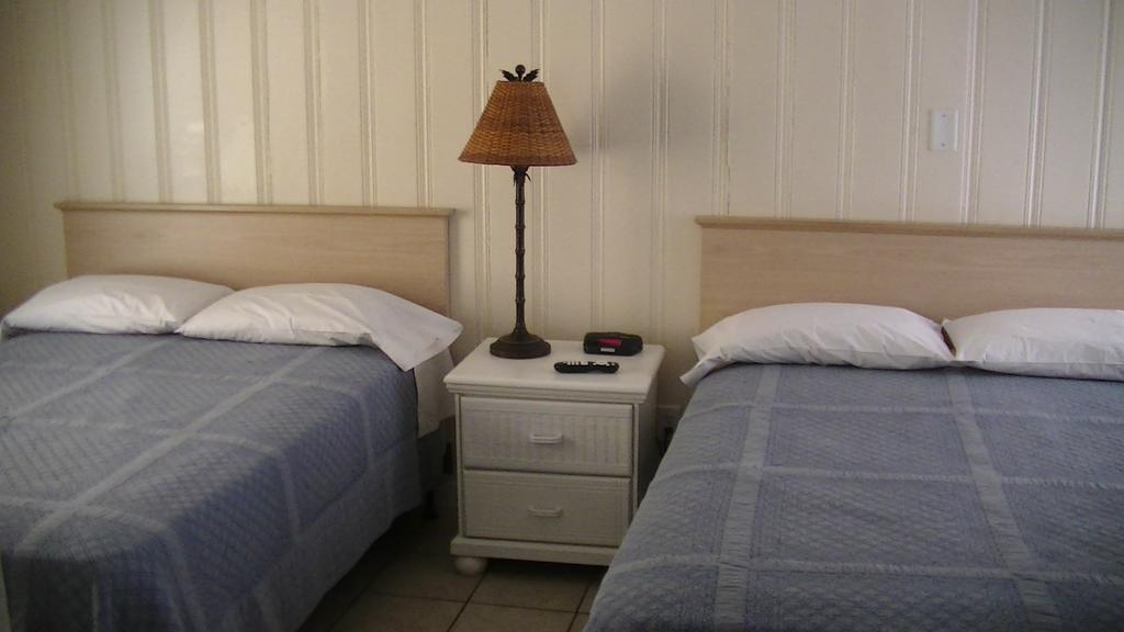 Seawitch Motel Carolina Beach Room photo