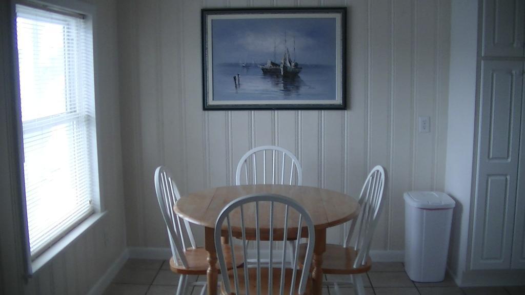 Seawitch Motel Carolina Beach Room photo